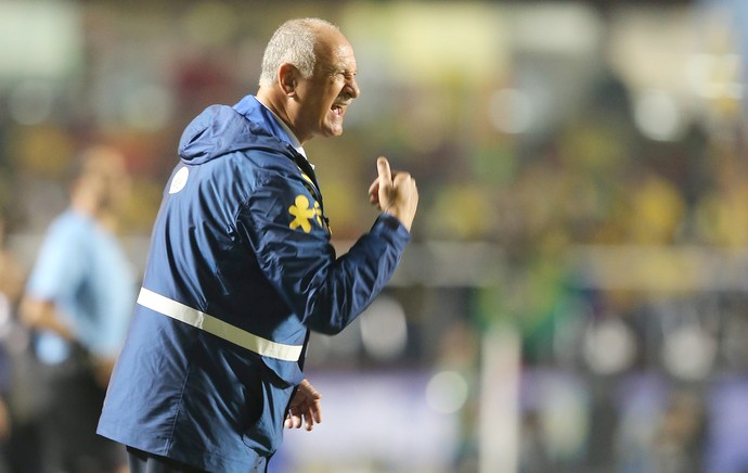 Felipão Scolari amistoso Brasil x Sérvia (Foto: EFE)