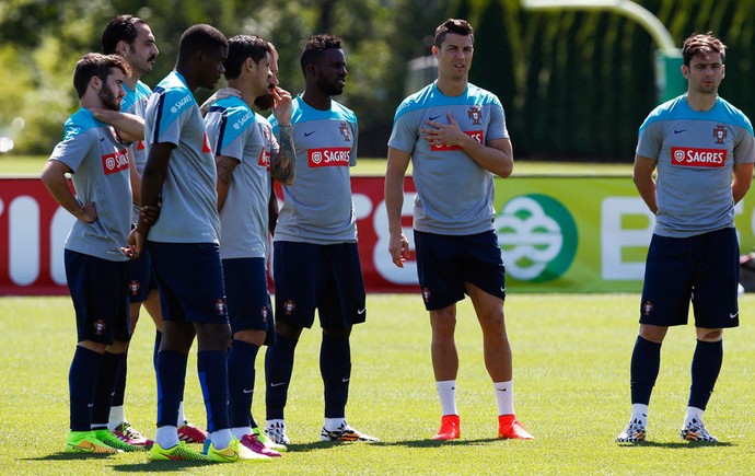 cristiano ronaldo portugal treino (Foto: Agência Reuters)