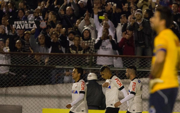 Guerrero gol Corinthians (Foto: Reginaldo Castro)