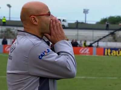 Leandro Ávila, técnico interino do Atlético-PR (Foto: Reprodução/Premiere FC)