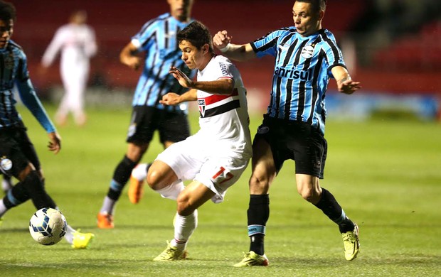 Osvaldo e Pará São Paulo e Grêmio (Foto: Marcos Ribolli)