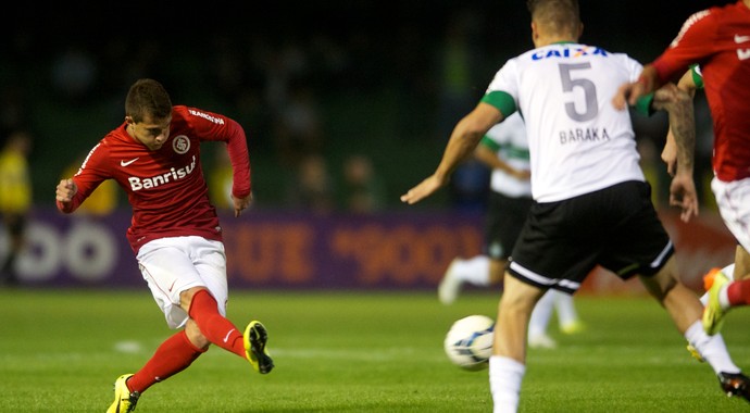 inter coritiba brasileirao otavio (Foto: Alexandre Lops/Internacional)