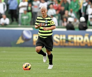 alex coritiba x vasco camisa nova (Foto: Divulgação/site oficial do Coritiba Foot Ball Club)