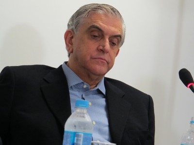 Presidente do Atlético-PR, Mario Celso Petraglia, na Arena da Baixada (Foto: Fernando Freire)