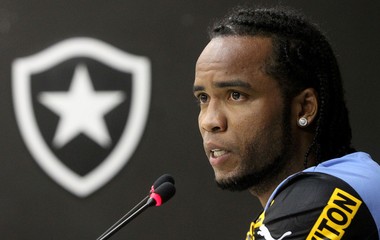 Carlos Alberto Coletiva Botafogo (Foto: Vitor Silva/SSPress)