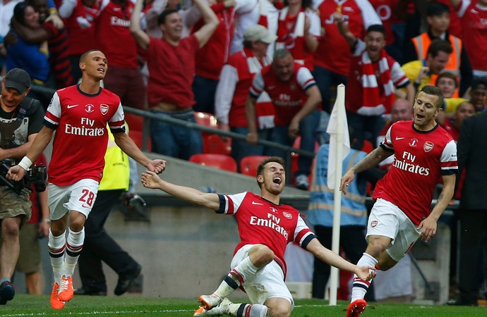 Aaron Ramsey, Kieran Gibbs e Jack Wilshere gol do Arsenal x Hull City (Foto: AP)