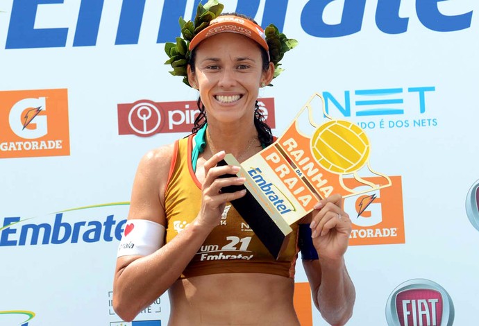 Talita Rainha da praia troféu vôlei de praia (Foto: Mauricio Kaye)