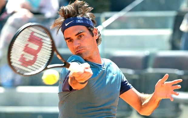 Roger Federer tênis contra Jeremy Chardy na Itália (Foto: Reuters)