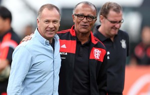 Mano Menezes e Jayme de Almeida, Corinthians x Flamengo (Foto: Marcos Ribolli)