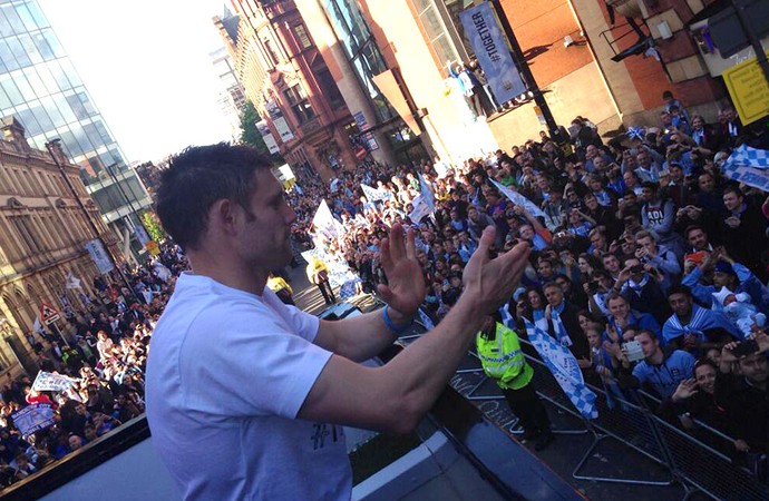 Festa Manchester City (Foto: Reprodução/Twitter Manchester City)