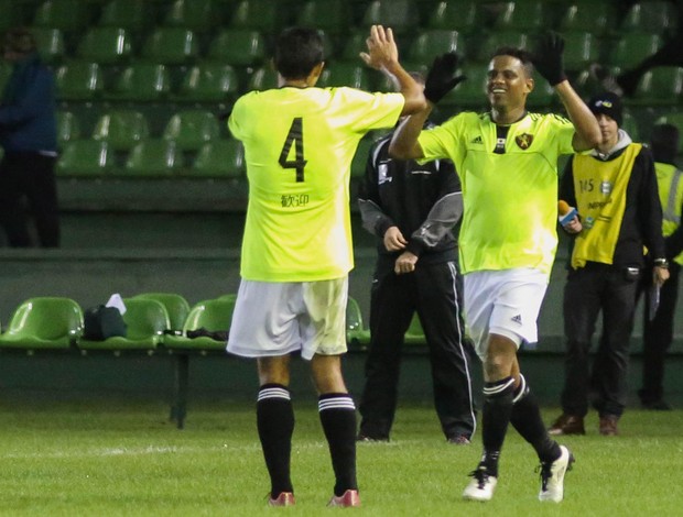 Rithely comemora, Coritiba x Sport (Foto: Joka Madruga/Agência Estado)