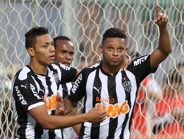 André comemora, Atlético-MG x Cruzeiro (Foto: Cristiane Mattos/Agência Estado)