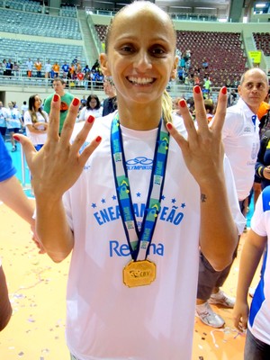 vôlei fabi superliga jogadoras unhas  (Foto: Renata Heilborn)