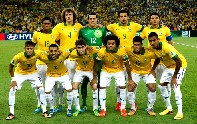 Brasil posado final copa das confederações (Foto: Agência AP)