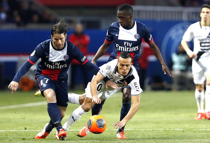 Maxwell e Kadir PSG e Rennes (Foto: Agência EFE)