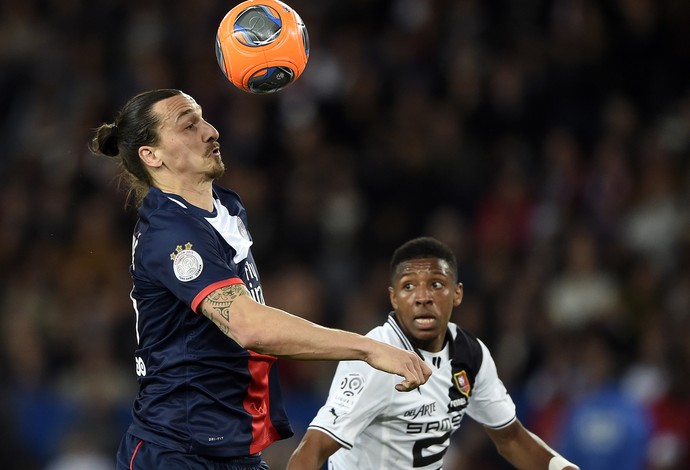 ibrahimovic, PSG x Rennes (Foto: AFP)