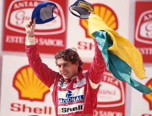 Ayrton Senna e Brasil: combinação que inspirou toda uma geração (Foto: Norio Koike / ASE)