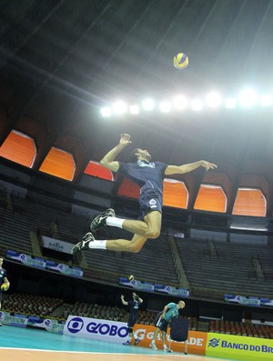 Wallace Cruzeiro vôlei final Superliga (Foto: Alexandre Arruda/CBV)