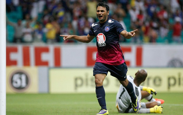 Maxi Biancucchi gol Bahia x Botafogo (Foto: Raul Spinassé / Futura Press)