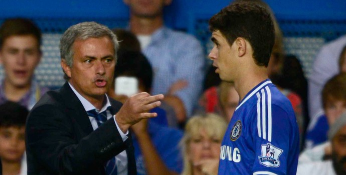 Mourinho Oscar Chelsea (Foto: Reuters)