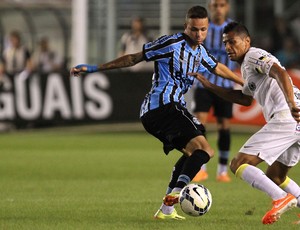 Cicero e Luan Santos x Grêmio (Foto: Lucas  Baptista / Ag. Estado)