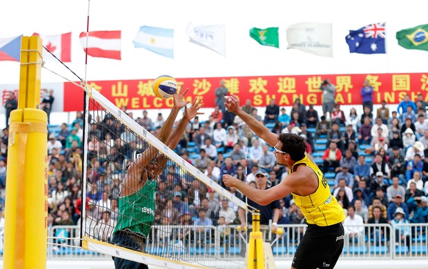 Pedro Solberg, Grand Slam Xangai, Vôlei de Praia (Foto: Divulgação / FIVB)