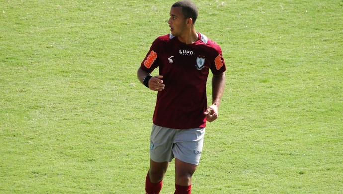 Vitor Hugo, zagueiro do América-MG (Foto: Tarcisio Badaró)