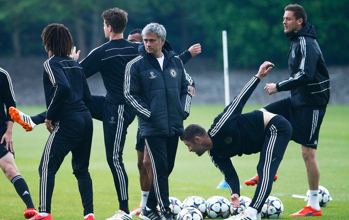 mourinho chelsea (Foto: Reuters)