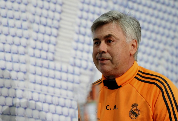 ancelotti real madrid coletiva (Foto: EFE)