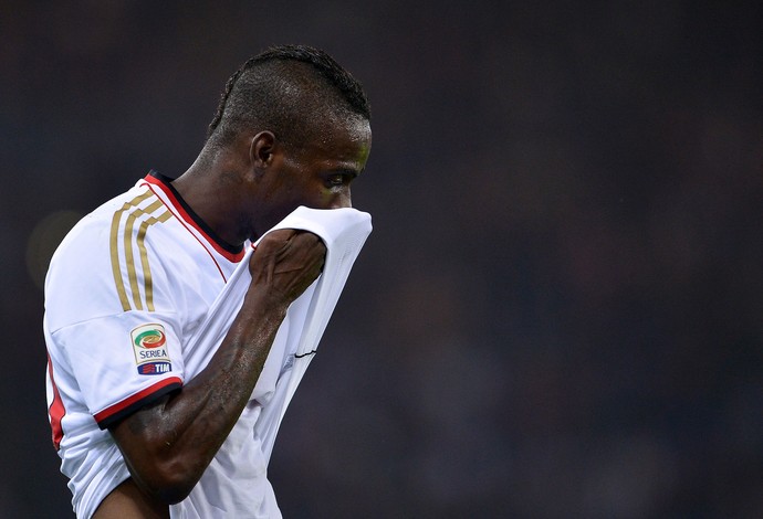 Balotelli Roma x Milan (Foto: AFP)