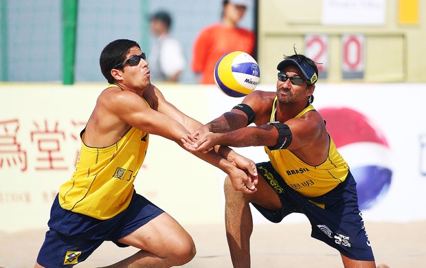 Vôlei de praia Ricardo Alex Costa e Álvaro Filho (Foto: FIVB)