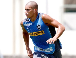 Doria no treino do Botafogo (Foto: Ivo Gonzalez / Agência O Globo)