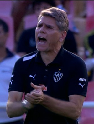 Paulo Autuori, técnico do Atlético-MG (Foto: Reprodução / Premiere)