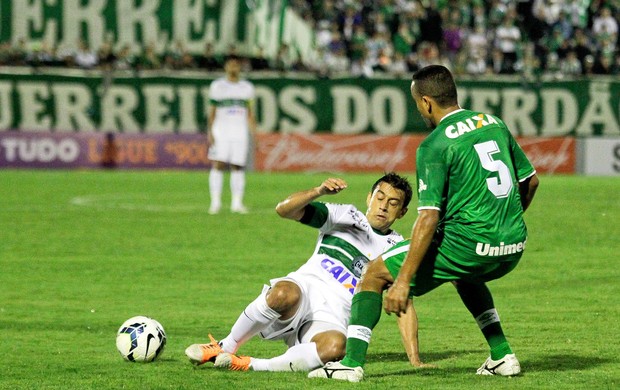 Chapecoense x Coritiba (Foto: Jardel da Costa/Futura Press)