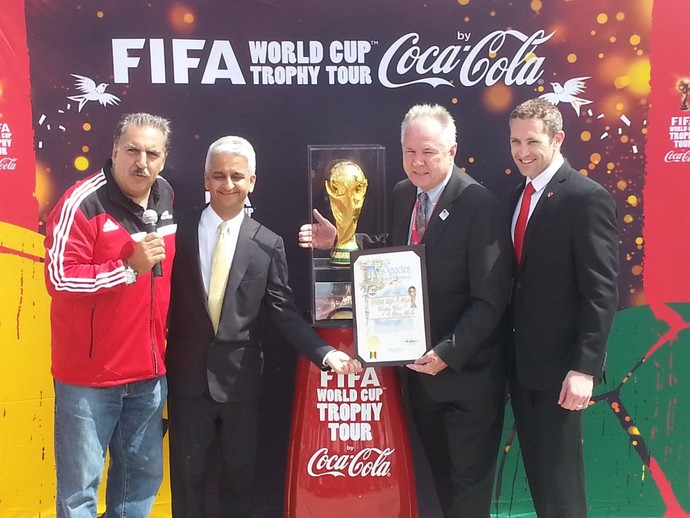 Taça da Copa em Los Angeles (Foto: Rodrigo Faber)