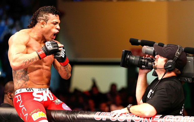 Vitor Belfort comemoração UFC Goiânia (Foto: Getty Images)