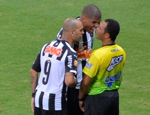 diego tardelli atletico-mg x cruzeiro (Foto: Douglas Magno)