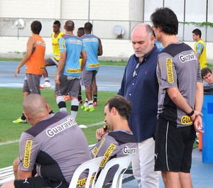 Maurício Assumpção Botafogo treino Engenhão (Foto: Gustavo Rotstein)