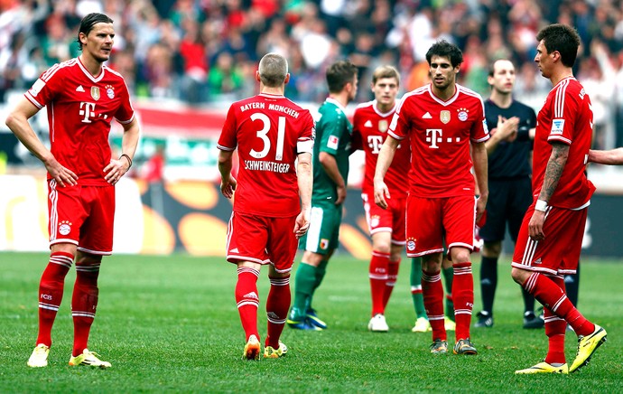 Daniel van Buyten derrota Bayern de Munique (Foto: Reuters)