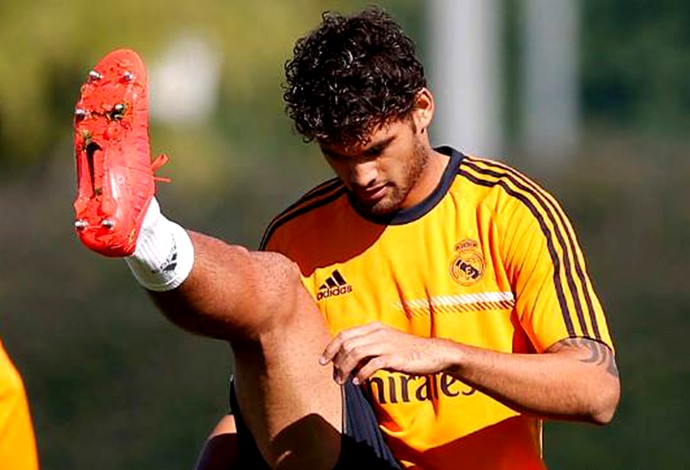 Treino Willian José Real Madrid  (Foto: Reprodução / Facebook )