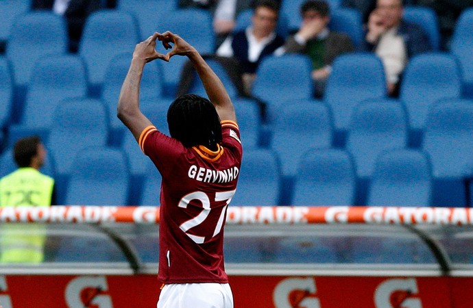 Gervinho roma gol Parma (Foto: Agência AP)