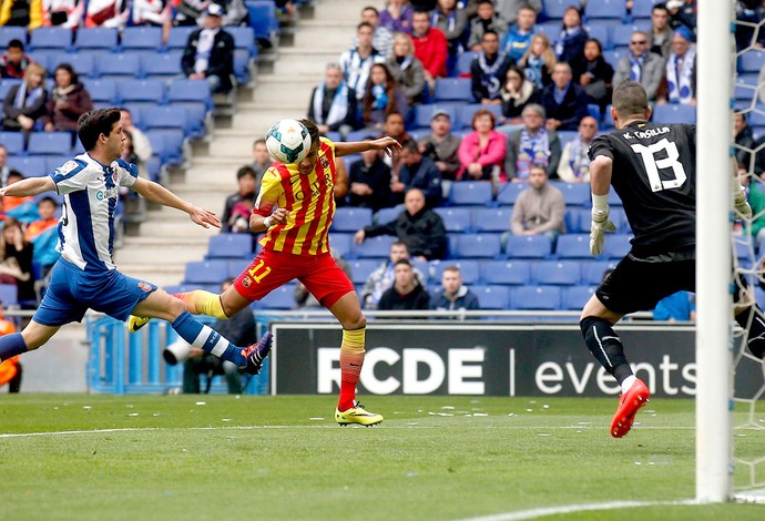 Neymar jogo Barcelona e Espanyol (Foto: Reuters)