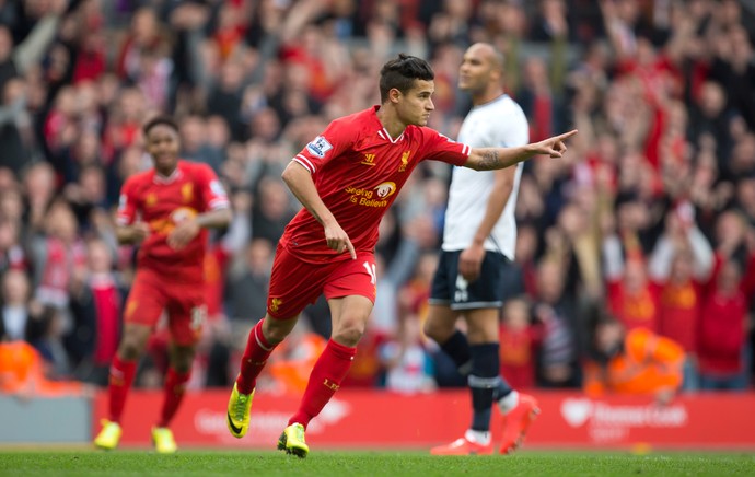 Philippe Coutinho comemoração jogo Liverpool e Tottenham (Foto: AP)