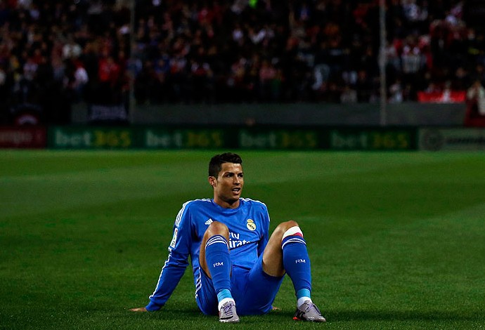 Cristiano Ronaldo Real madrid e sevilla (Foto: Agência Reuters)