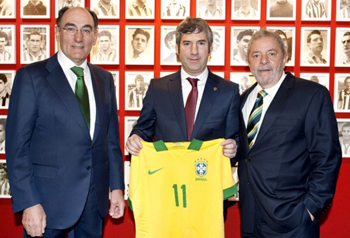 Lula no estádio do Athletic de Bilbao (Foto: reprodução / site o)