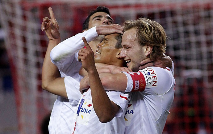 Carlos Bacca, Sevilla x Real Madrid (Foto: EFE)