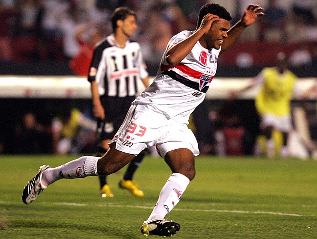 breno são paulo gol santos (Foto: Gaspar Nobrega / Vipcomm)