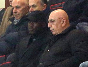 Seedorf e Galliani jogo Milan (Foto: EFE)