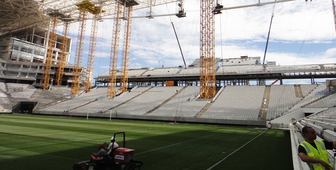 VISITA DO COL À ARENA CORINTHIANS  (Foto: Alexandre Lozetti)