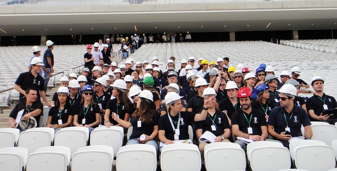 VISITA DO COL À ARENA CORINTHIANS  (Foto: Alexandre Lozetti)